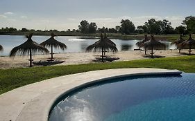 Howard Johnson Resort & Convention Center Ezeiza